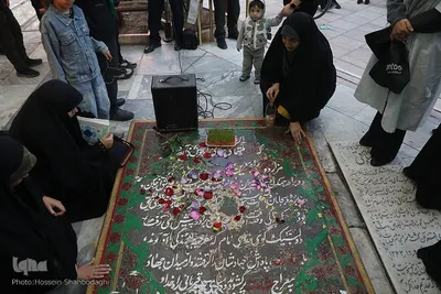 زیارت اهل قبور در آخرین پنجشنبه سال