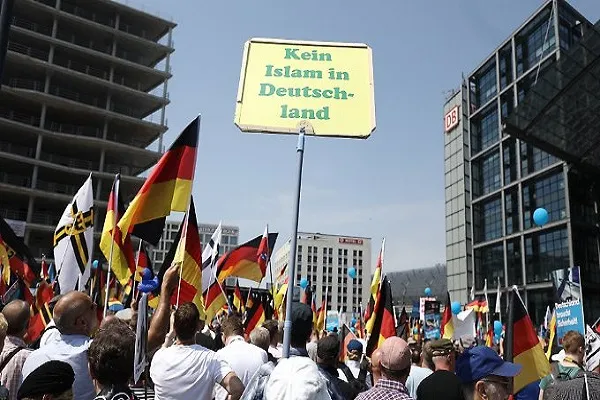 Almanya'da İslamofobiye karşı elit koalisyonu kurulmalı