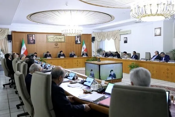 مأموریت رئیس جمهور به وزیر کشور برای پیگیری علت مسمومیت دانش‌آموزان