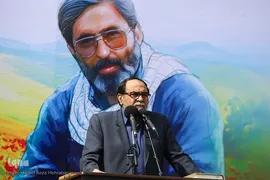 تشییع پیکر هنرمند انقلابی حاج نادر طالب‌زاده