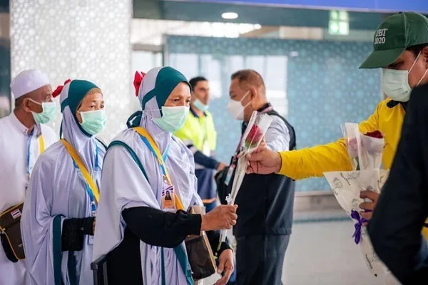 Taylandlı hacıların iki yıl aradan sonra  Hac coşkusu