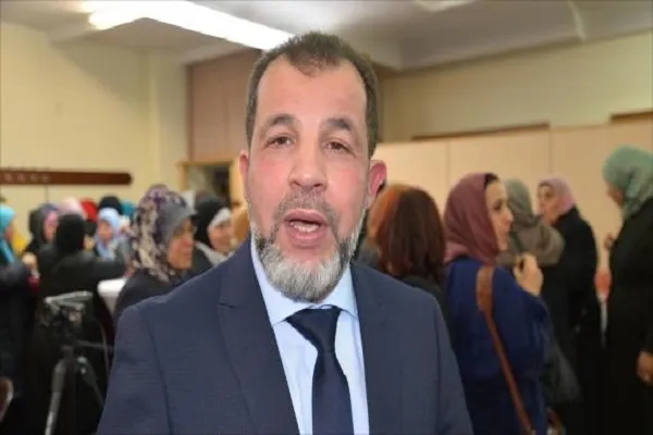 لجنة مناهضة التطبيع ببرلين تدعو إمام مسجد دار السلام للاستقالة