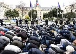 France : la mairie de Clichy porte plainte contre une association musulmane