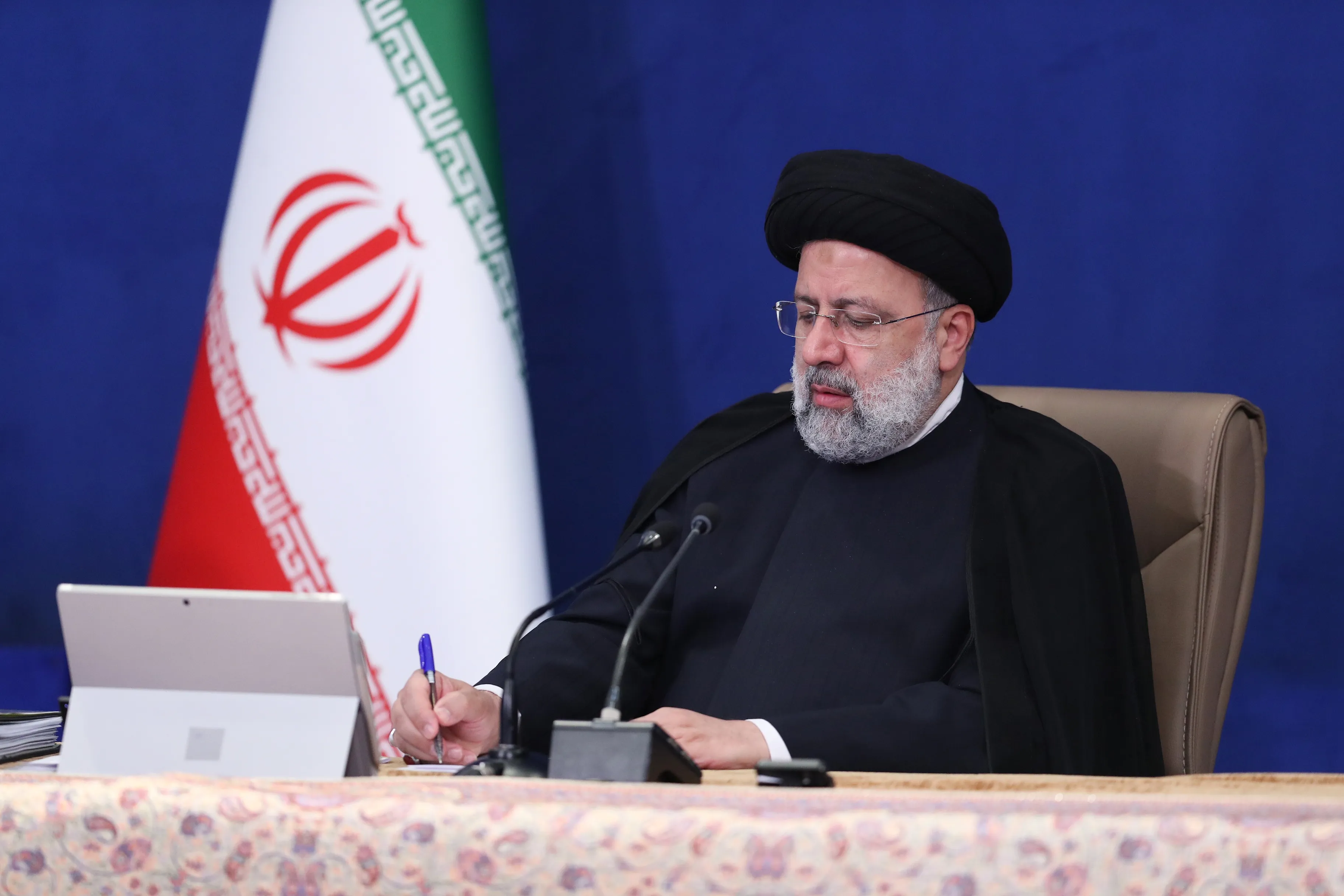 رئیس جمهور درگذشت آیت‌الله فیضی سرابی را تسلیت گفت