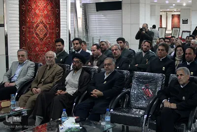 رونمایی از قالیچه محرابی باغی در موزه فرش آستان قدس