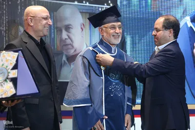 اعطای دومین نشان عالی دانش در نماد آموزش عالی ایران