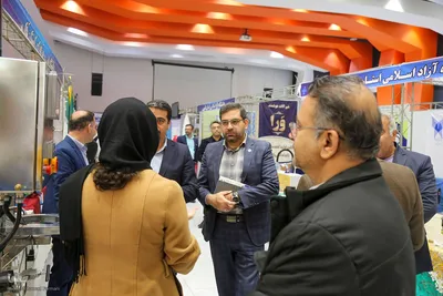 نمایشگاه دستاوردهای پژوهشی استان فارس