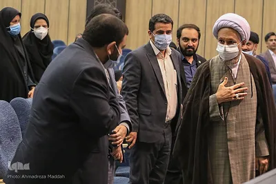 نشست صمیمی نماینده ولی فقیه در استان فارس با مدیران روابط عمومی‎‎
