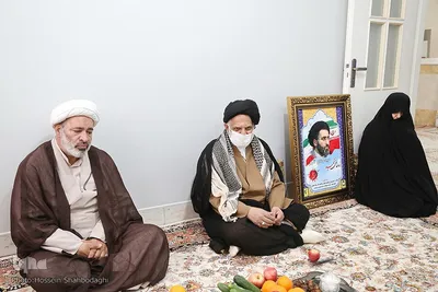 دیدار اعضای کنگره شهدای روحانی با خانواده شهید تقوی
