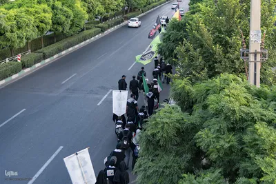 کاروان دانشگاهیان استان البرز پای پیاده در راه تشییع رهبر شهید
