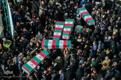 تشییع آلاله‌های گمنام در معراج الشهدای تهران