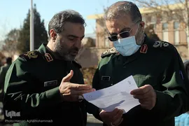 سردار غلامرضا سلیمانی، رییس سازمان بسیج مستضعفین و سردار محمد زهرایی، رئیس سازمان بسیج سازندگی 