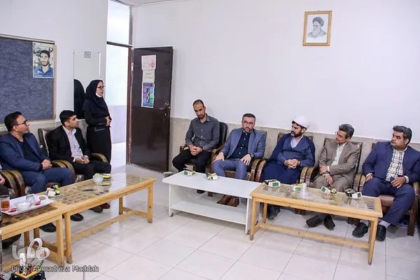 بازدید معاون آموزشی و کارآفرینی جهاددانشگاهی  از مرکز آموزشی شهید شقاقیان شیراز