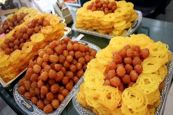 قنادان زولبیا و بامیه را با روغن تازه درست کنند