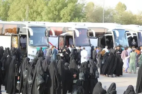 بازگشت زائران از پیاده روی اربعین بازگشت زائران از پیاده روی اربعین