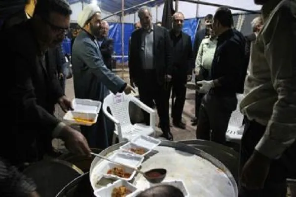 کمک ۱۵۰ میلیون ریالی استاندار کردستان به موکب اهل سنت