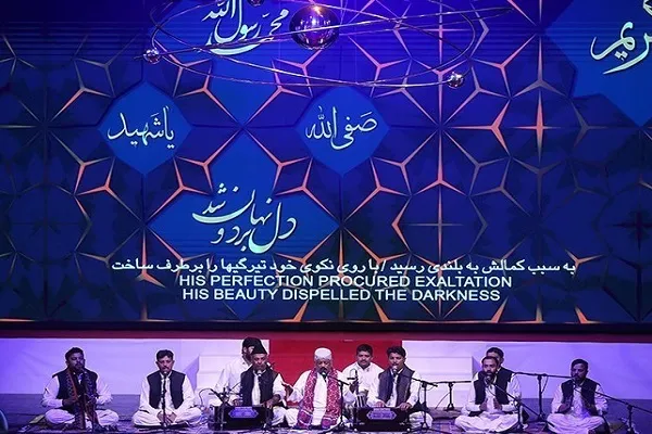 فیلم | قوالی هنرمندان پاکستانی در مدح پیامبر رحمت(ص)