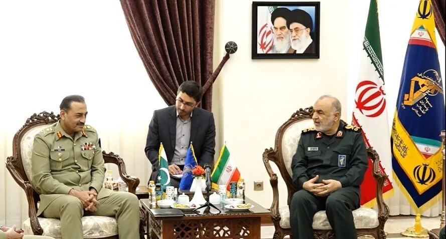 اسلامی ایران او پاکستان  د اسلامی امت دوې پیاوړي ستنې دي