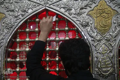 آیین غباررویی ضریح امامزاده موسی مبرقع