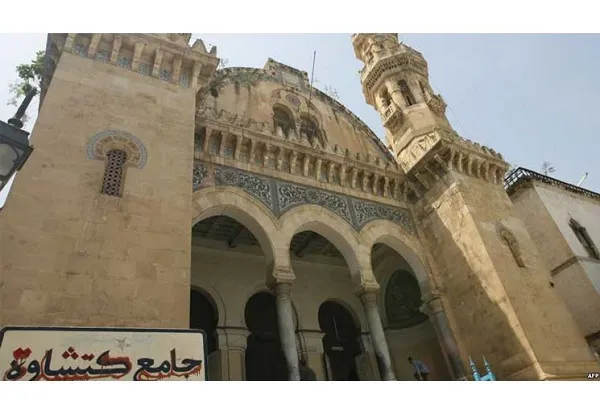 الحكومة الجزائرية تدعو المساجد إلى عدم الخوض في انتخابات الرئاسة