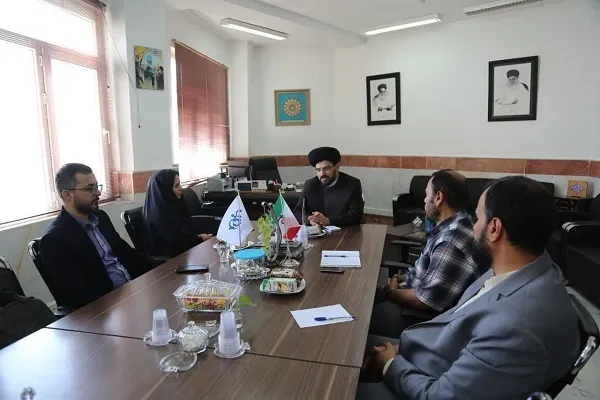 برگزاری نشست مشترک دبیر جشنواره تئاتر قم و مسئولان سازمان فرهنگی شهرداری