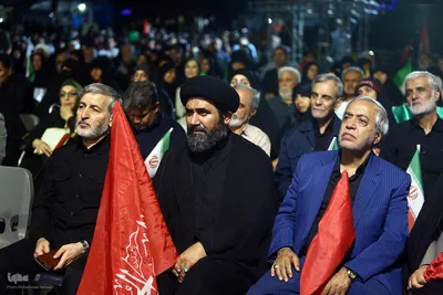 محفل انس با قرآن به منظور بزرگداشت رهبر شهید
