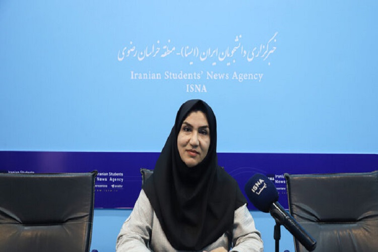 راضیه آذرنیا، مدیر مرکز افکارسنجی دانشجویان ایران (ایسپا) جهاددانشگاهی خراسان رضوی