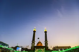 آیین تعویض پرچم سیدالکریم در شب ولادت آن حضرت