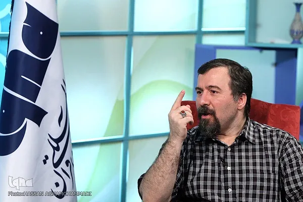 فلسفه در فرامحسوس از هویت فاصله می‌گیرد/ موانع تفکر فلسفی در فضای عمومی