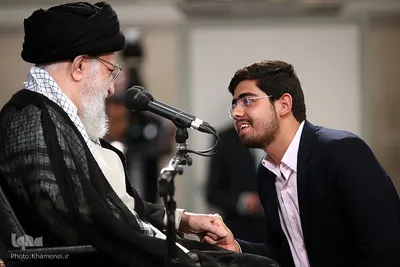 دیدار جمعی از دانشجویان با رهبر انقلاب