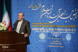 سرلشکر سیدیحیی رحیم صفوی، دستیار و مشاور عالی فرمانده کل قوا در همایش بین‌المللی «آینده جهان اسلام در افق ۱۴۱۴ شمسی»