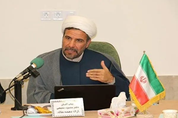 عامل سیاسی چگونه به دین‌گریزی در جامعه دامن می‌زند؟