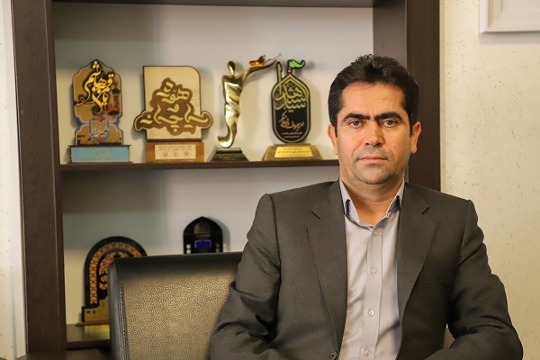 اسعد فرهادی رئیس حوزه هنری کردستان