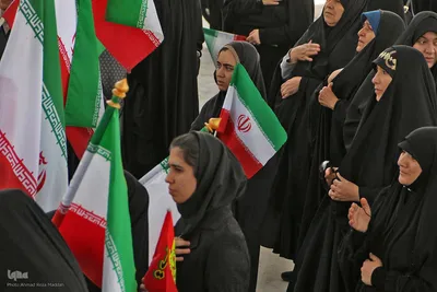 بیرق گردانی در عزای امام جعفر صادق(ع)