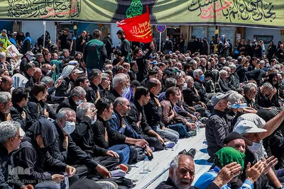 حسینیه ایران؛ نماز ظهر عاشورا در زنجان‎‎