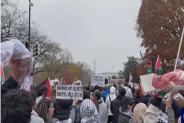 Attivisti davanti alla Casa Bianca contro la guerra a Gaza + VIDEO
