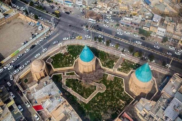 بررسی طرح ساماندهی و مرمت گنبد سبز قم