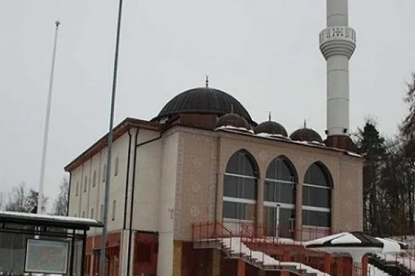 İsveç müsəlmanları yeni məscid tikmək istəyir