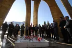 آیین رونمایی از ۲۷ سردیس شهدای شاخص دفاع مقدس فارس