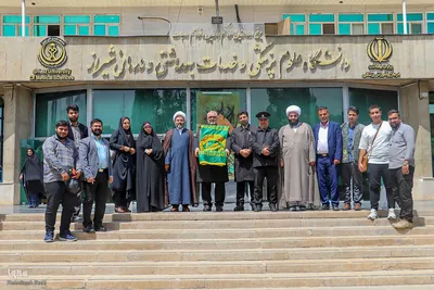 کاروان زیر سایه خورشید در شیراز