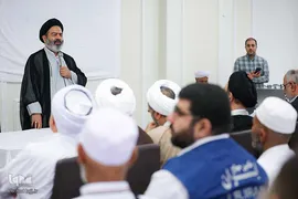 دیدار صمیمی سرپرست حجاج ایرانی با زائران کشورمان در مکه مکرمه