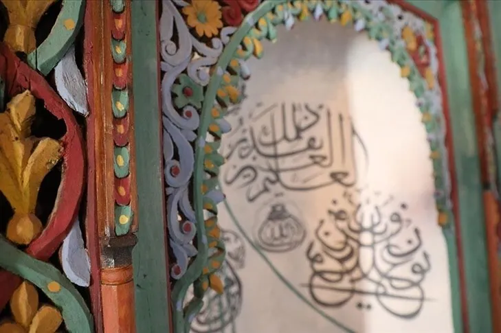 Antalya’daki 600 yıllık Sarıhacılar Camisi yenilenen çehresiyle ziyaretçilerini ağırlıyor.