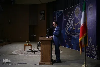 نشست صمیمی استاندار خراسان رضوی با نخبگان، فعالان و پیشکسوتان قرآنی