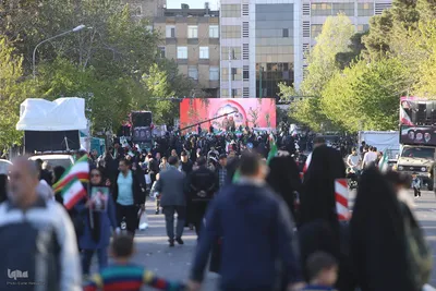 تجمع کودکان و نوجوانان در چهلمین روز شهادت دانش‌آموزان مینابی