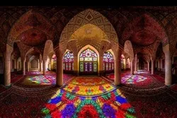 Iran’s Iconic Mosque to Host Quran Recitation Circles