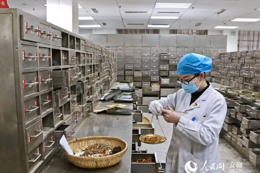 توصیه‌های پزشک چینی به مردم ایران برای شکست کرونا