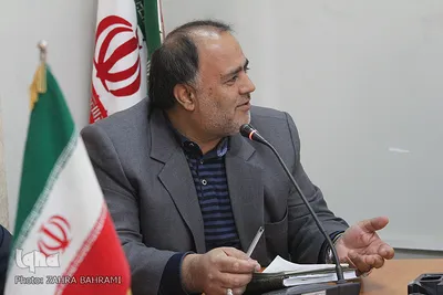 نشست صمیمی پیشکسوتان و قرآنیان در اراک