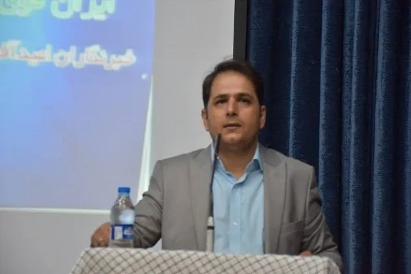 وقایع دفاع مقدس «مستند و مستدل» روایت شود