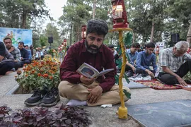 مراسم پرفیض دعای عرفه در گلزار شهدا تهران