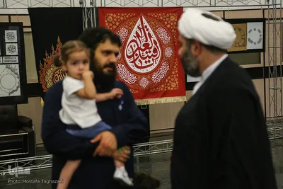 آئین رونمایی از پرچم جدید گنبد حرم حضرت زینب(س) و جامع‌ترین سبد ابزار اقامه عزای سیدالشهدا(ع) 
